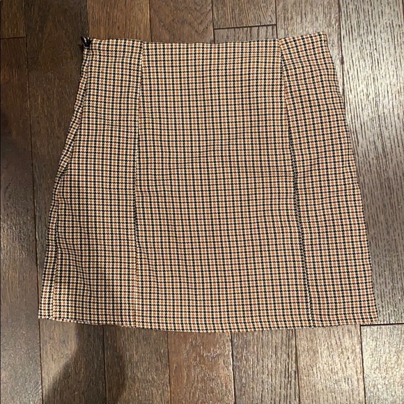 Forever 21 plaid skirt, US size small - Picture 2 of 4